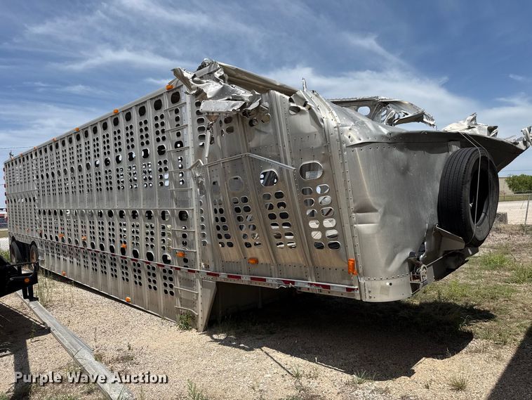 image for item FC4065 2013 Wilson PSDCL-402 livestock trailer