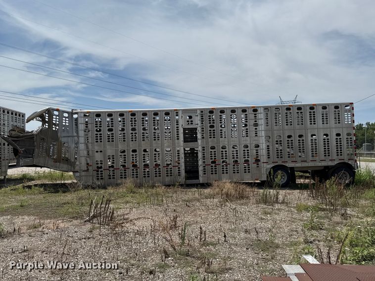 image for item FC4065 2013 Wilson PSDCL-402 livestock trailer