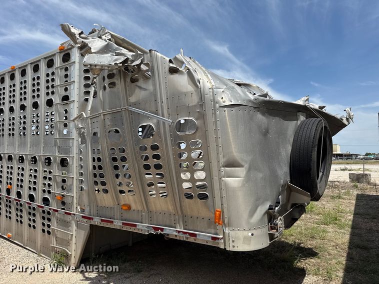 image for item FC4065 2013 Wilson PSDCL-402 livestock trailer
