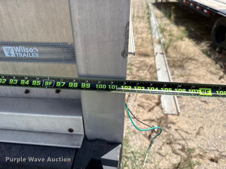 image for item FC4065 2013 Wilson PSDCL-402 livestock trailer