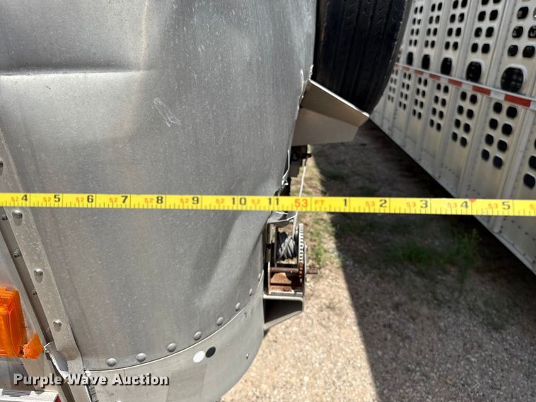 image for item FC4065 2013 Wilson PSDCL-402 livestock trailer