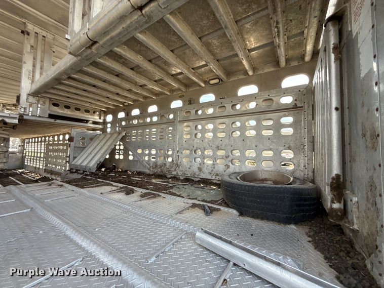 image for item FC4065 2013 Wilson PSDCL-402 livestock trailer