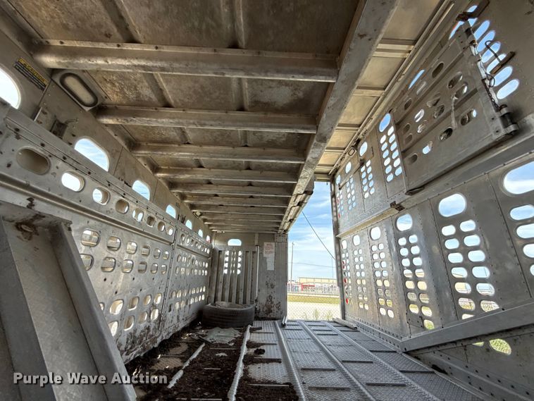 image for item FC4065 2013 Wilson PSDCL-402 livestock trailer