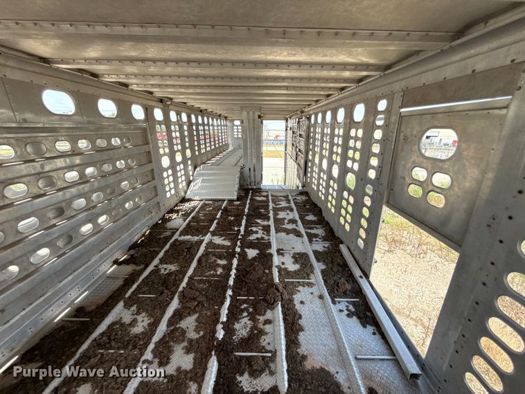 image for item FC4065 2013 Wilson PSDCL-402 livestock trailer