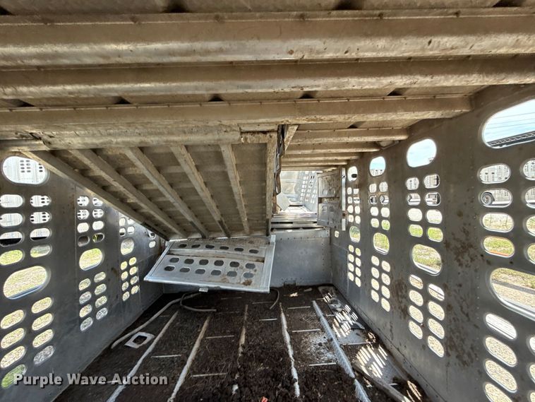 image for item FC4065 2013 Wilson PSDCL-402 livestock trailer