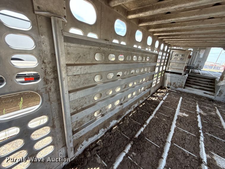 image for item FC4065 2013 Wilson PSDCL-402 livestock trailer