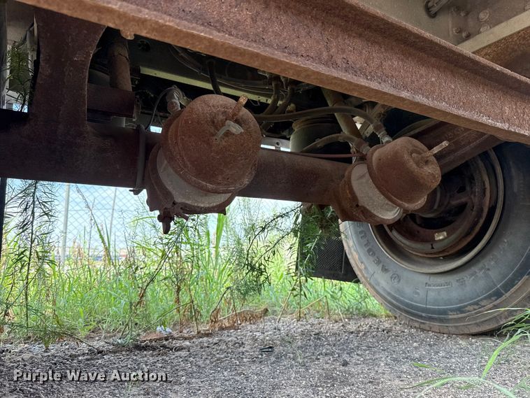 image for item FC4065 2013 Wilson PSDCL-402 livestock trailer