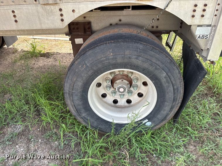 image for item FC4065 2013 Wilson PSDCL-402 livestock trailer