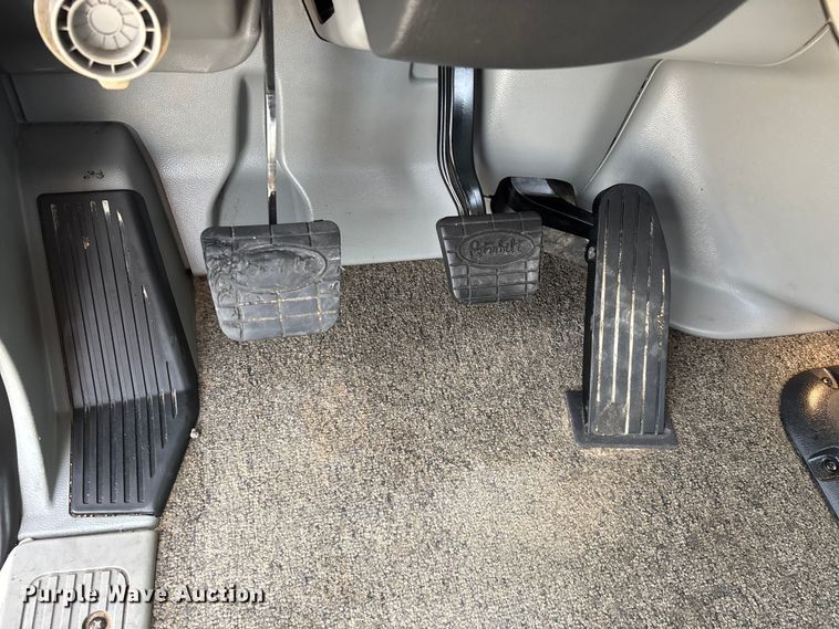 image for item FG0469 2018 Peterbilt 579 semi truck