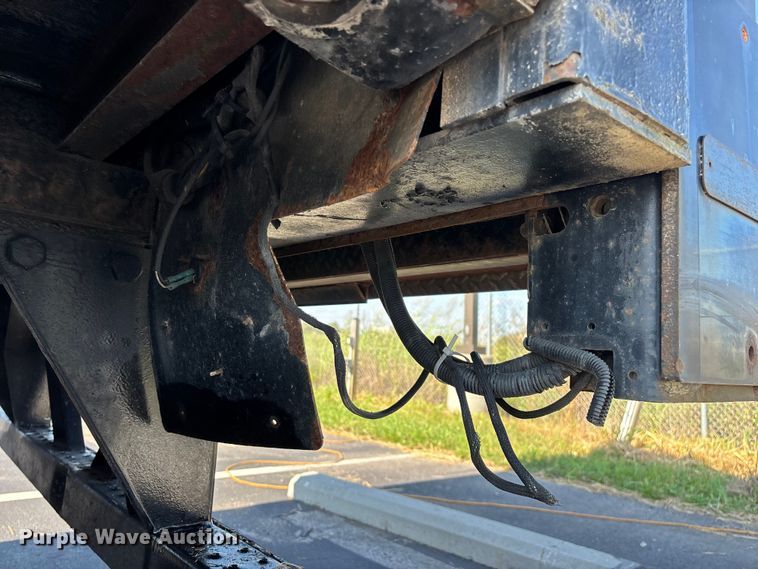 image for item FG0534 2007 Trailmobile dry van trailer