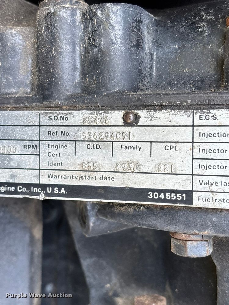 image for item FG0538 1987 International F-9370 semi truck