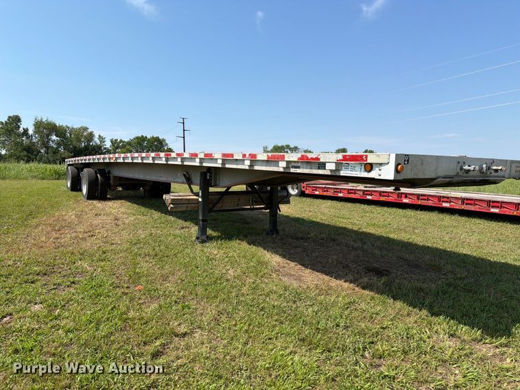 image for item FH6182 2007 Wilson ACF300 flatbed trailer