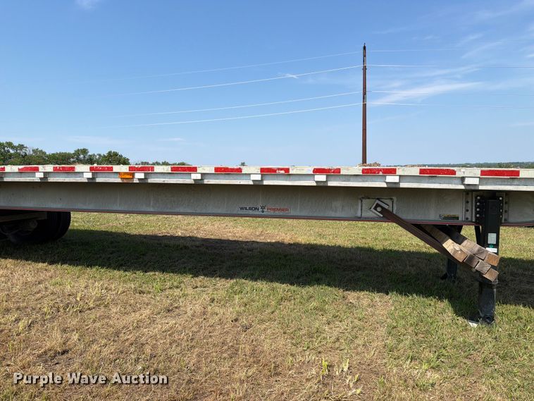 image for item FH6182 2007 Wilson ACF300 flatbed trailer