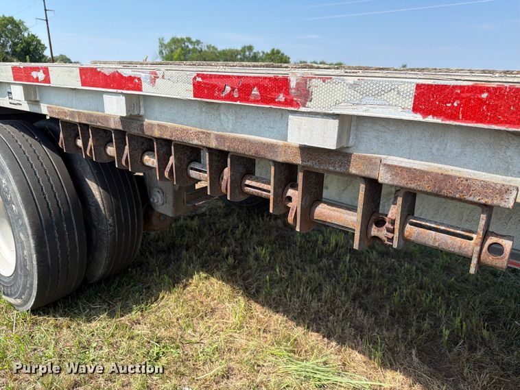 image for item FH6182 2007 Wilson ACF300 flatbed trailer