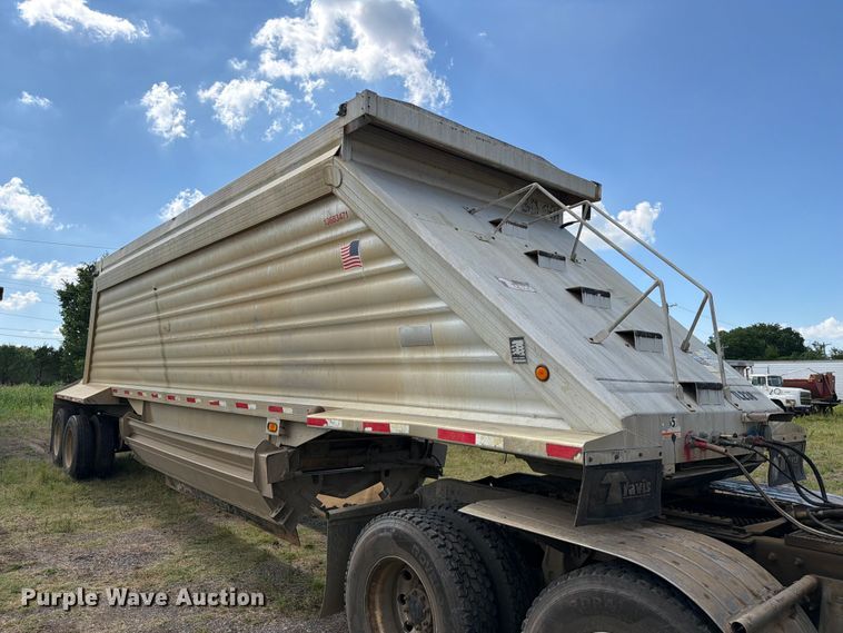 image for item FI0288 2013 Travis 2013 39.2FT TRAVIS S/102 bottom dump trailer