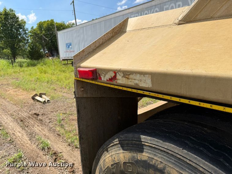 image for item FI0288 2013 Travis 2013 39.2FT TRAVIS S/102 bottom dump trailer