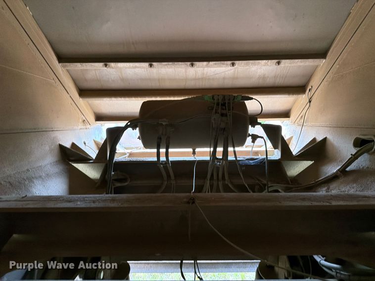 image for item FI0288 2013 Travis 2013 39.2FT TRAVIS S/102 bottom dump trailer