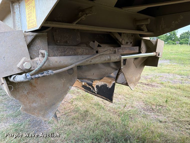 image for item FI0288 2013 Travis 2013 39.2FT TRAVIS S/102 bottom dump trailer