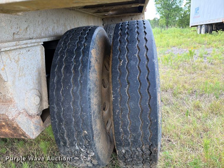 image for item FI0288 2013 Travis 2013 39.2FT TRAVIS S/102 bottom dump trailer