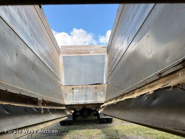 image for item FI0289 2013 Travis 2013 39.2FT TRAVIS S/102 bottom dump trailer
