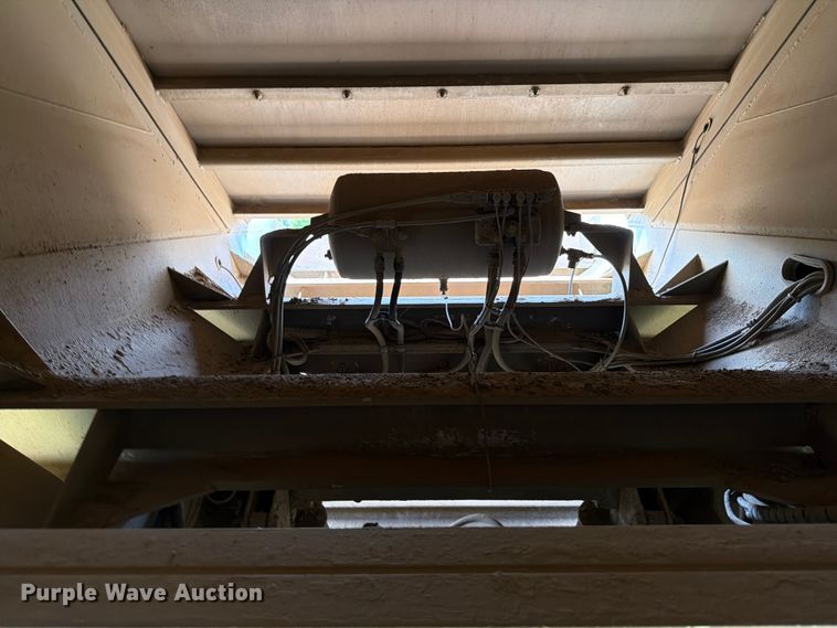 image for item FI0289 2013 Travis 2013 39.2FT TRAVIS S/102 bottom dump trailer