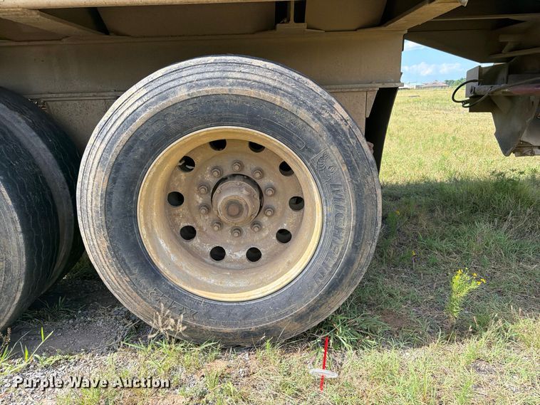 image for item FI0289 2013 Travis 2013 39.2FT TRAVIS S/102 bottom dump trailer