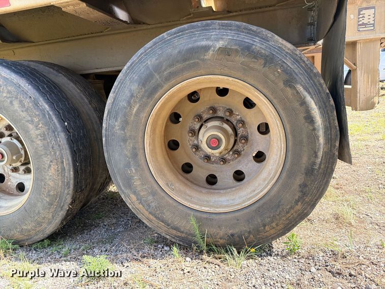 image for item FI0289 2013 Travis 2013 39.2FT TRAVIS S/102 bottom dump trailer