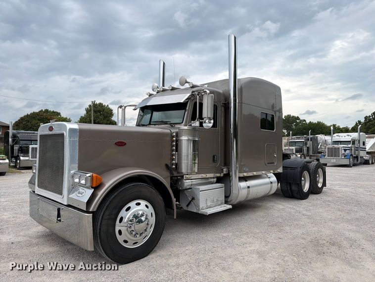 2007 Peterbilt 379 semi truck