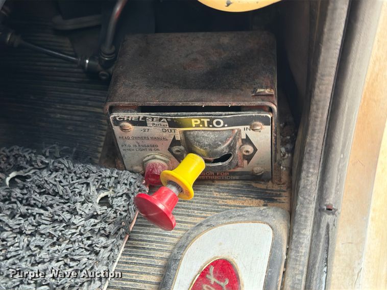 image for item FI0300 2007 Peterbilt 379 semi truck