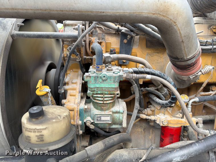 image for item FI0300 2007 Peterbilt 379 semi truck