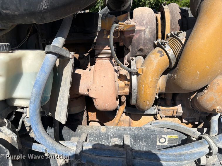 image for item FI0309 2006 Peterbilt 379 semi truck