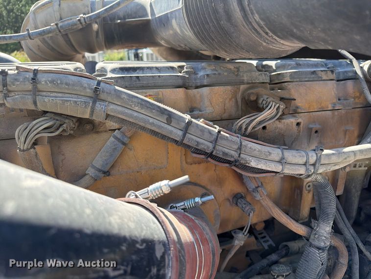 image for item FI0309 2006 Peterbilt 379 semi truck