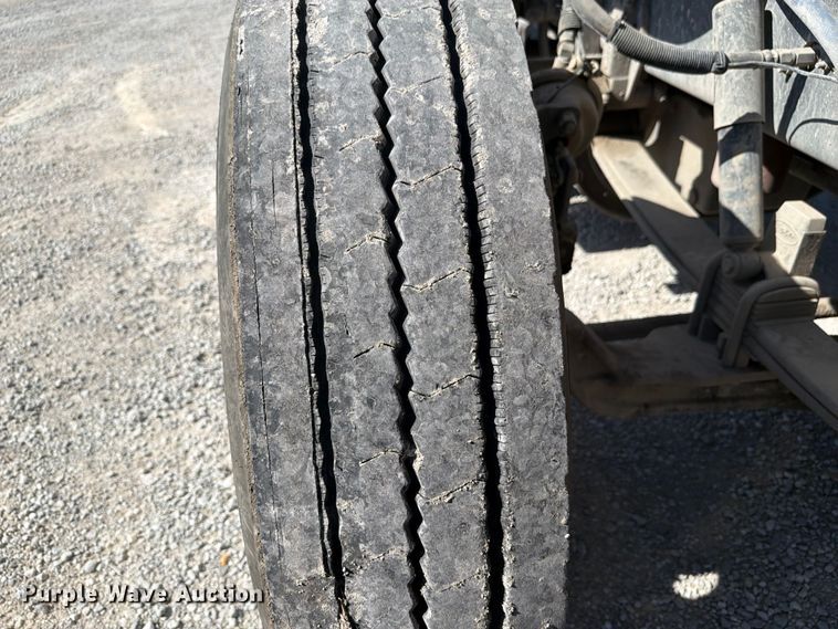image for item FI0309 2006 Peterbilt 379 semi truck