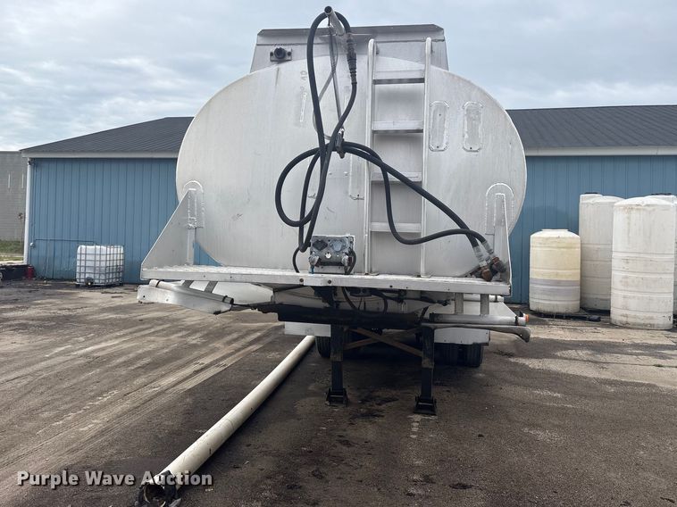 image for item FK1485 1997 Amthor tank trailer