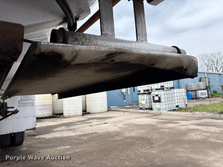 image for item FK1485 1997 Amthor tank trailer