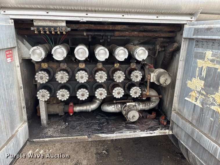 image for item FK1485 1997 Amthor tank trailer