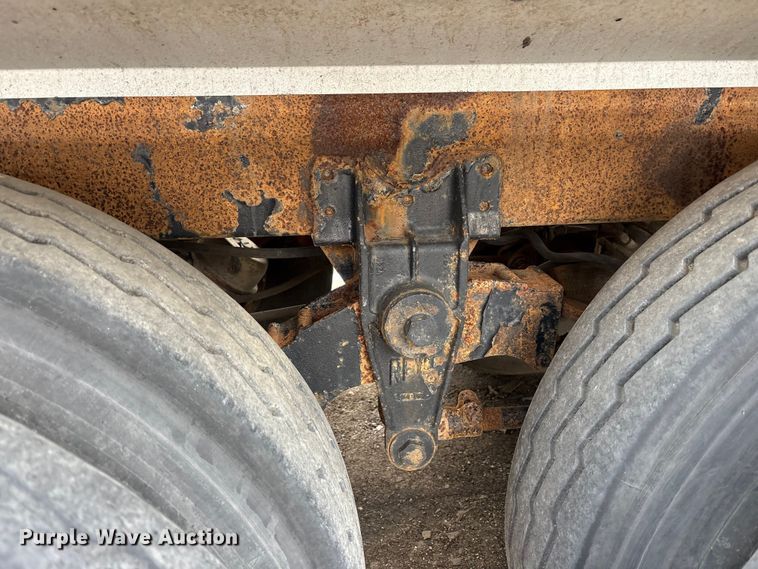 image for item FK1485 1997 Amthor tank trailer