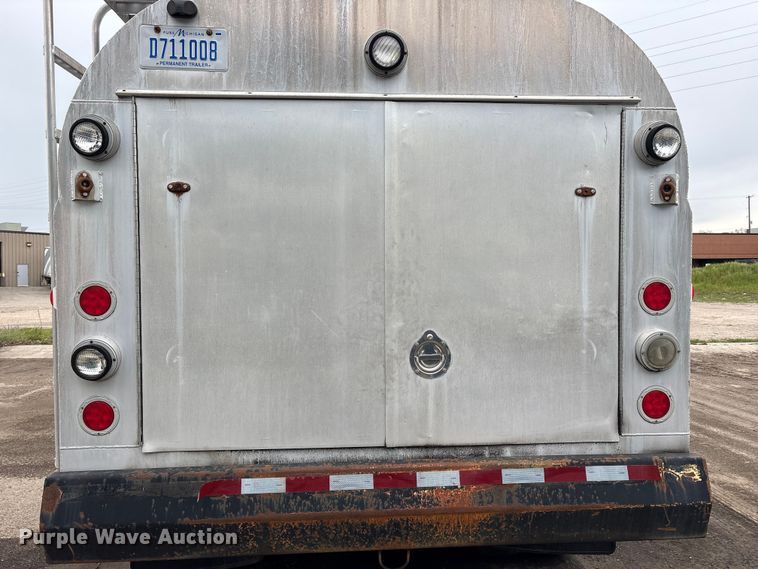 image for item FK1485 1997 Amthor tank trailer