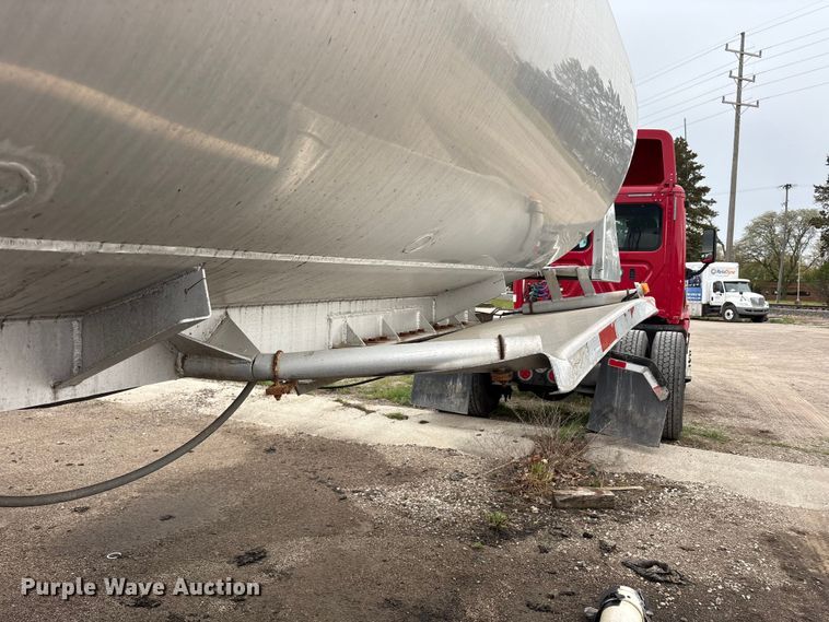 image for item FK1485 1997 Amthor tank trailer