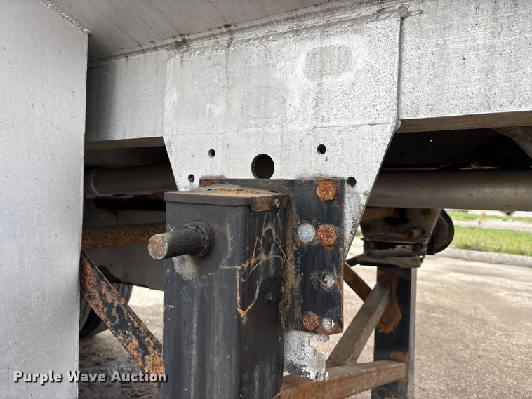 image for item FK1485 1997 Amthor tank trailer