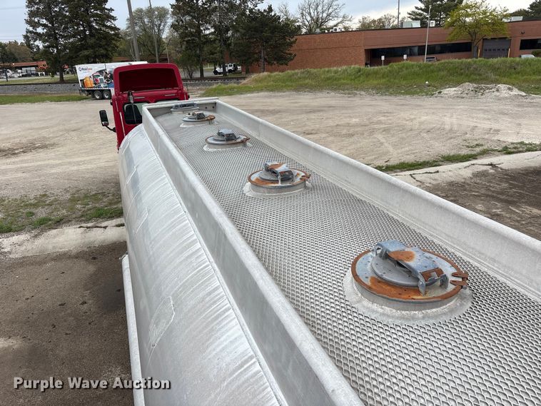 image for item FK1485 1997 Amthor tank trailer