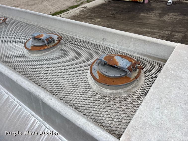 image for item FK1485 1997 Amthor tank trailer