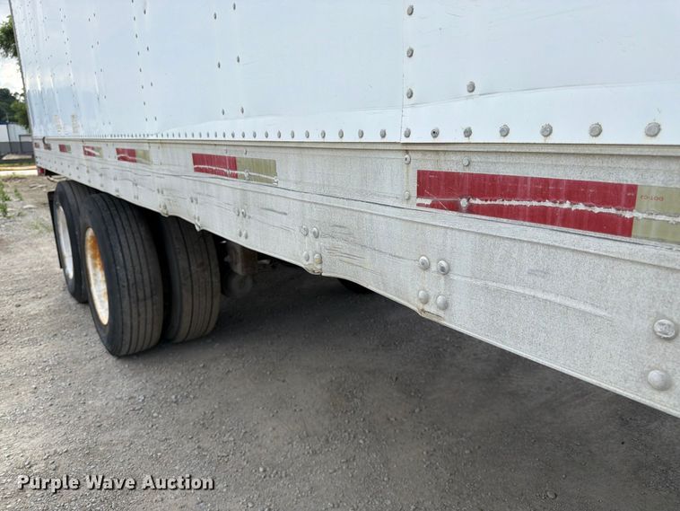 image for item FK3028 2005 Utility Trailers dry van trailer