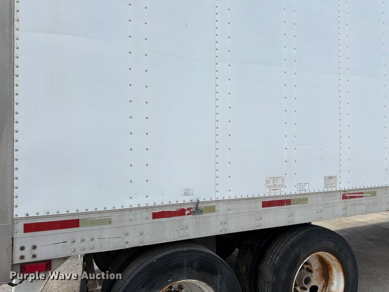 image for item FK3028 2005 Utility Trailers dry van trailer