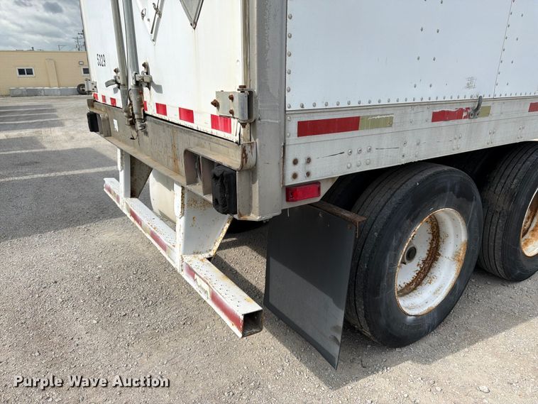 image for item FK3028 2005 Utility Trailers dry van trailer