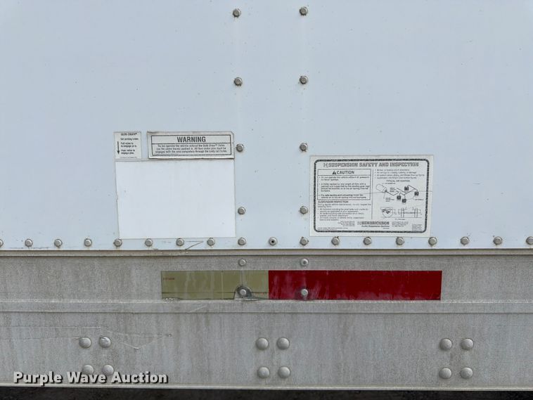 image for item FK3028 2005 Utility Trailers dry van trailer