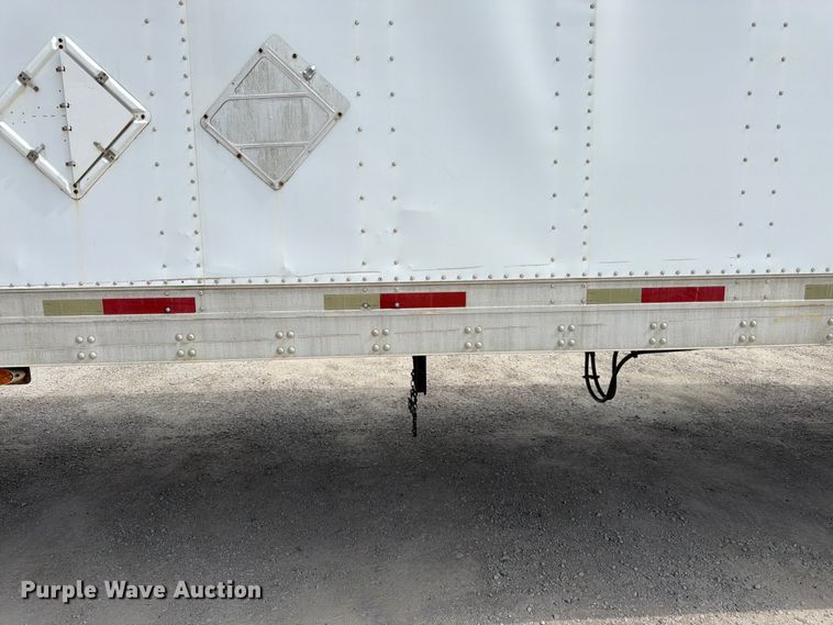 image for item FK3028 2005 Utility Trailers dry van trailer