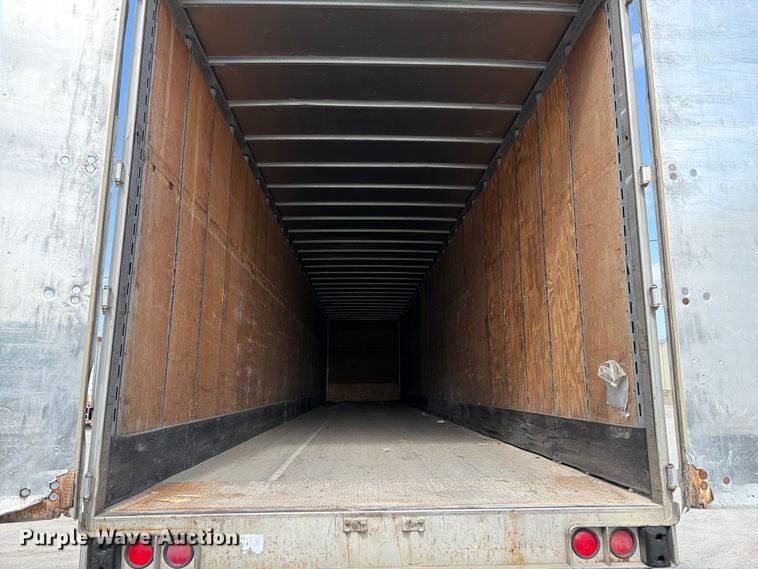 image for item FK3028 2005 Utility Trailers dry van trailer