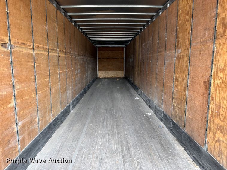 image for item FK3028 2005 Utility Trailers dry van trailer