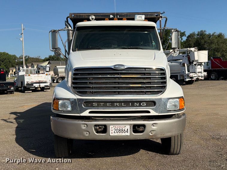 image for item FK3187 2007 Sterling L8500 dump truck